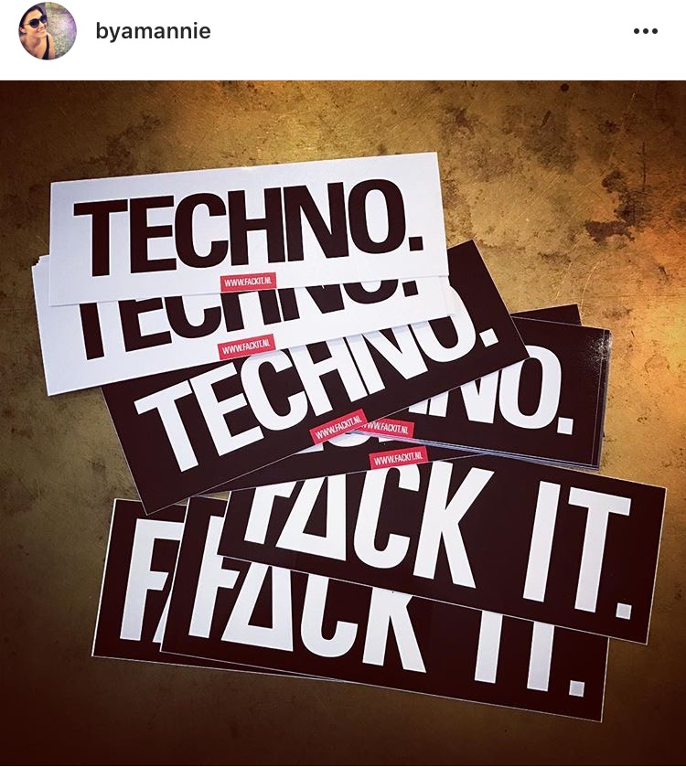 Techno Stickerpack XL photo review