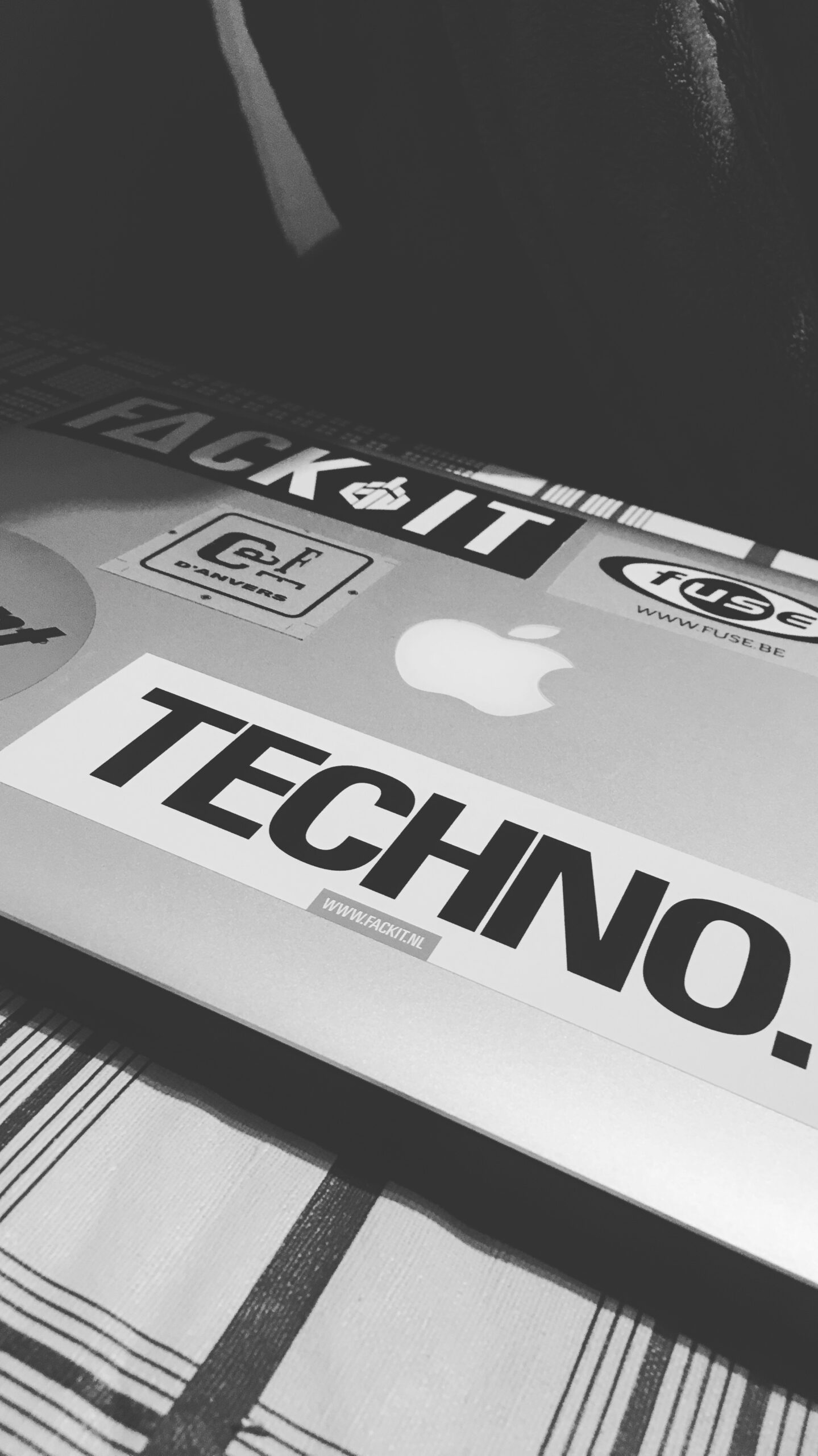 Techno Stickerpack XL photo review