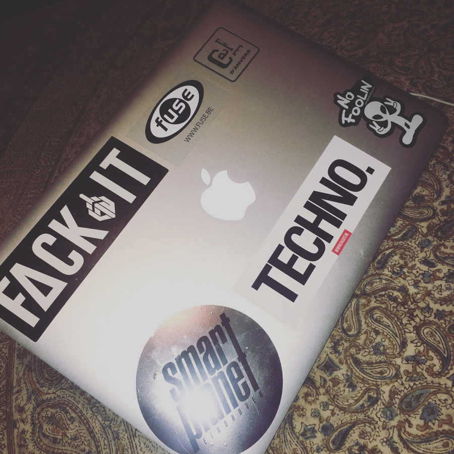 Techno Stickerpack XL photo review
