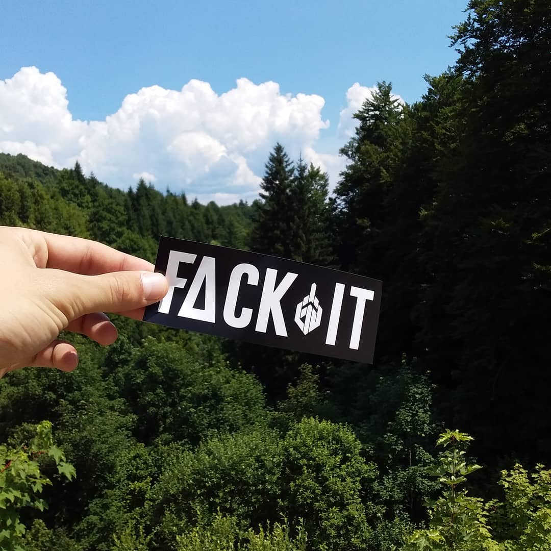 Techno Stickerpack XL photo review