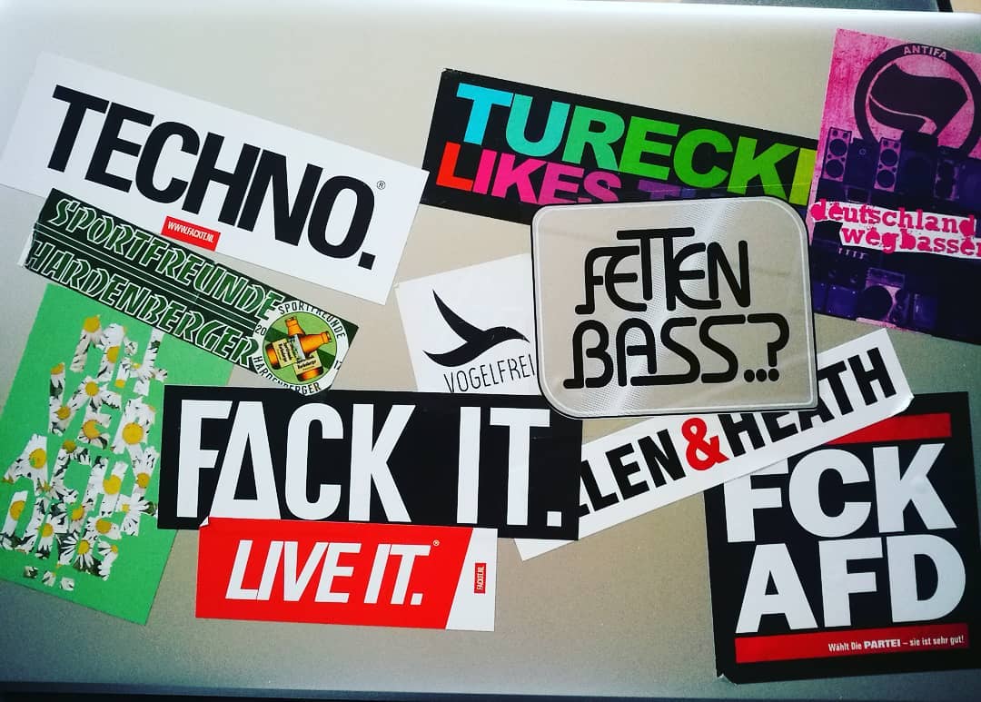 Techno Stickerpack XL photo review