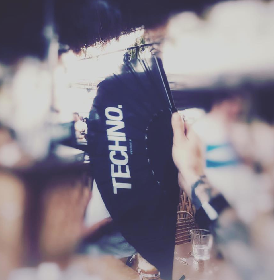 Techno Handfan photo review